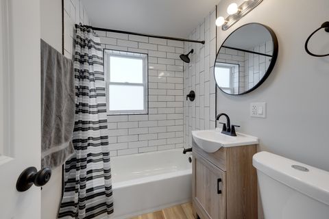 Tiny photo for 4134 S Michigan Avenue, Chicago, IL 60653 (MLS # 12622976)