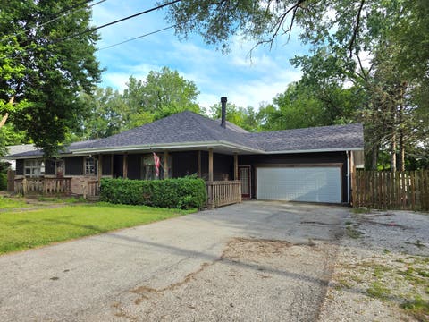 Photo of 132 W 4th Avenue, New Lenox, IL 60451 (MLS # 12682297)