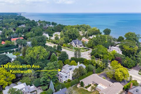 Tiny photo for 110 KENILWORTH Avenue, Kenilworth, IL 60043 (MLS # 12596418)