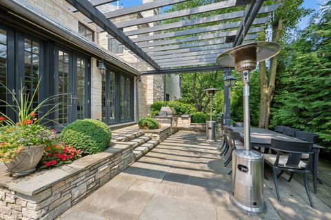 Tiny photo for 110 KENILWORTH Avenue, Kenilworth, IL 60043 (MLS # 12596418)