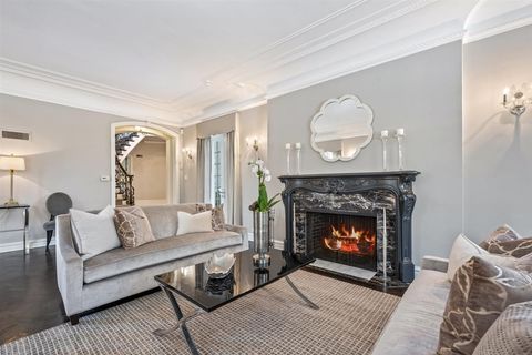 Tiny photo for 110 KENILWORTH Avenue, Kenilworth, IL 60043 (MLS # 12596418)