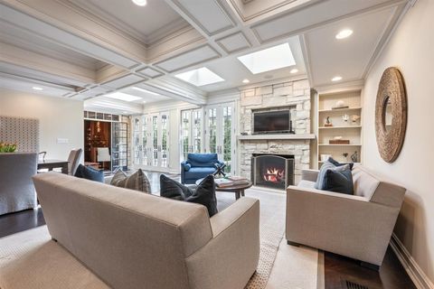 Tiny photo for 110 KENILWORTH Avenue, Kenilworth, IL 60043 (MLS # 12596418)