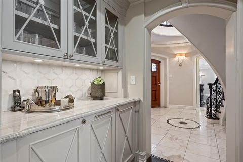 Tiny photo for 110 KENILWORTH Avenue, Kenilworth, IL 60043 (MLS # 12596418)