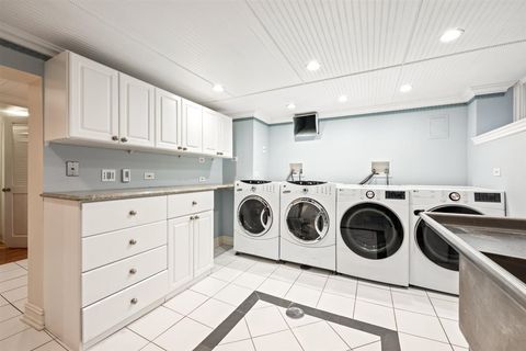 Tiny photo for 110 KENILWORTH Avenue, Kenilworth, IL 60043 (MLS # 12596418)