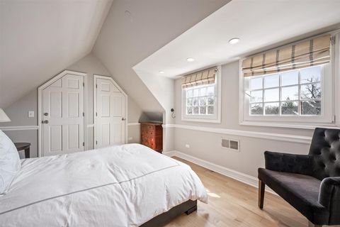 Tiny photo for 110 KENILWORTH Avenue, Kenilworth, IL 60043 (MLS # 12596418)