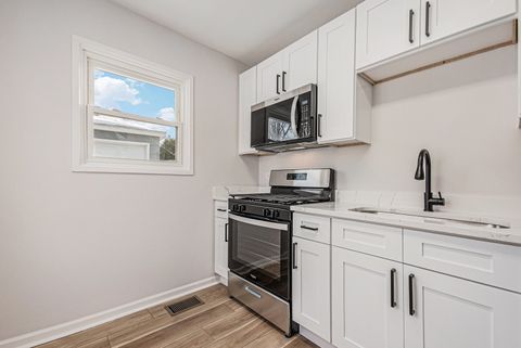 Tiny photo for 512 Sehring Street, Joliet, IL 60436 (MLS # 12564693)