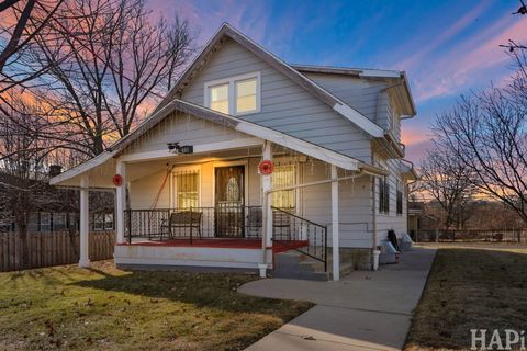 Tiny photo for 401 S Pierpont Avenue, Rockford, IL 61102 (MLS # 12571803)