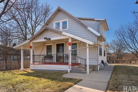 Photo of 401 S Pierpont Avenue, Rockford, IL 61102 (MLS # 12571803)