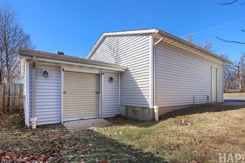 Tiny photo for 401 S Pierpont Avenue, Rockford, IL 61102 (MLS # 12571803)