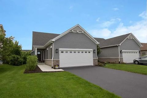 Photo of 538 Sudbury Circle, Oswego, IL 60543 (MLS # 12527945)
