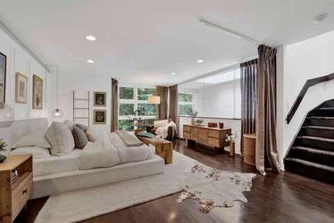 Tiny photo for 1967 N MAUD Avenue #A, Chicago, IL 60614 (MLS # 12683220)