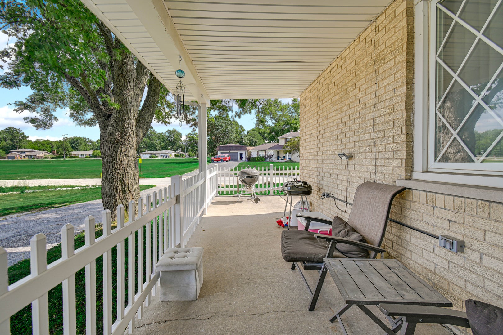 8622 W 90th Place