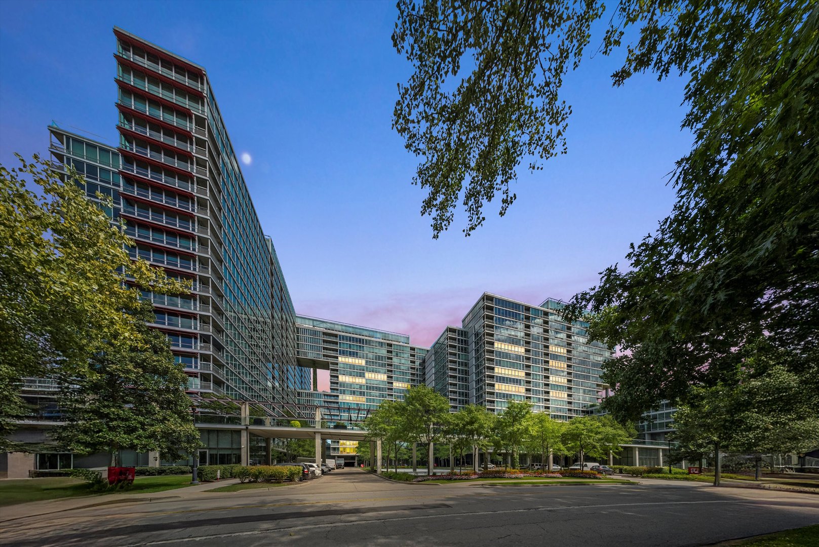 9725 Woods Drive 309