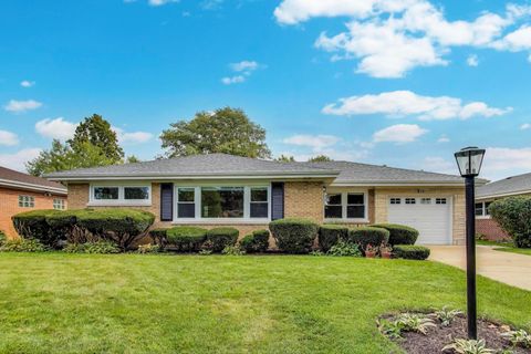 811 S Na Wa Ta Avenue Mount Prospect IL 60056