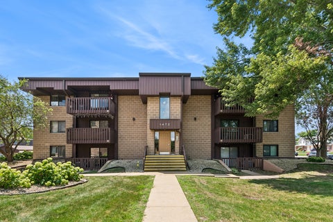 Photo of 1472 N Rock Run Drive #2D, Crest Hill, IL 60403 (MLS # 12724483)
