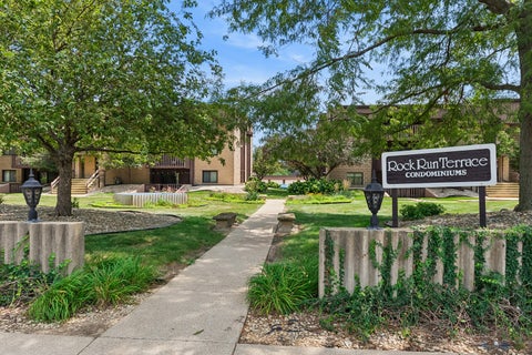 Tiny photo for 1472 N Rock Run Drive #2D, Crest Hill, IL 60403 (MLS # 12724483)