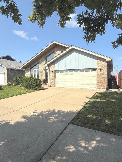 Tiny photo for 11606 S Avenue N, Chicago, IL 60617 (MLS # 12710362)