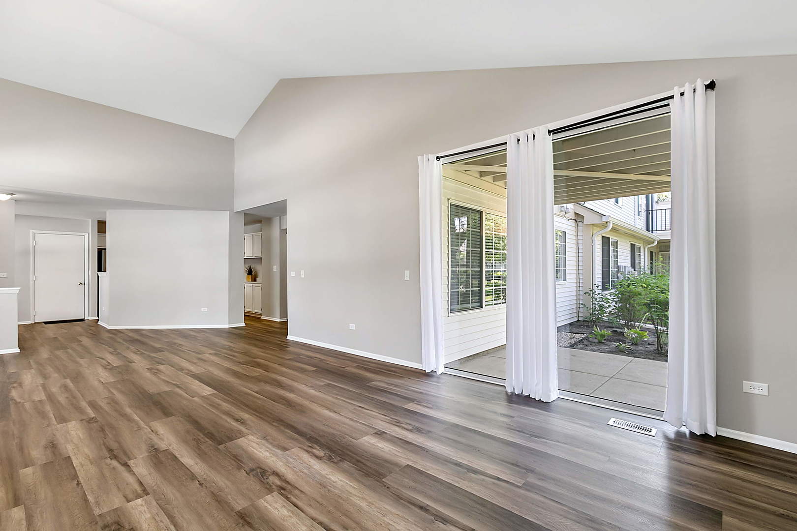 371 ASHFORD Circle 4