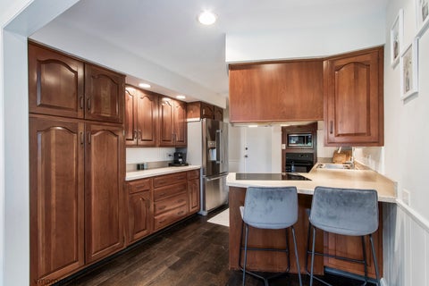 Tiny photo for 2812 E Bel Aire Drive #303, Arlington Heights, IL 60004 (MLS # 12738668)