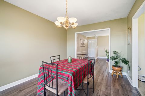 Tiny photo for 620 Twisted Oak Lane, Buffalo Grove, IL 60089 (MLS # 12522241)