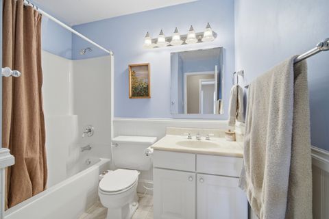 Tiny photo for 620 Twisted Oak Lane, Buffalo Grove, IL 60089 (MLS # 12522241)