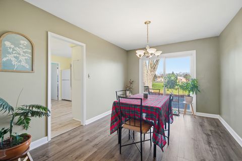 Tiny photo for 620 Twisted Oak Lane, Buffalo Grove, IL 60089 (MLS # 12522241)