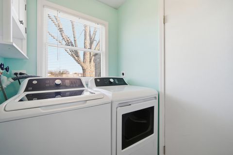 Tiny photo for 620 Twisted Oak Lane, Buffalo Grove, IL 60089 (MLS # 12522241)