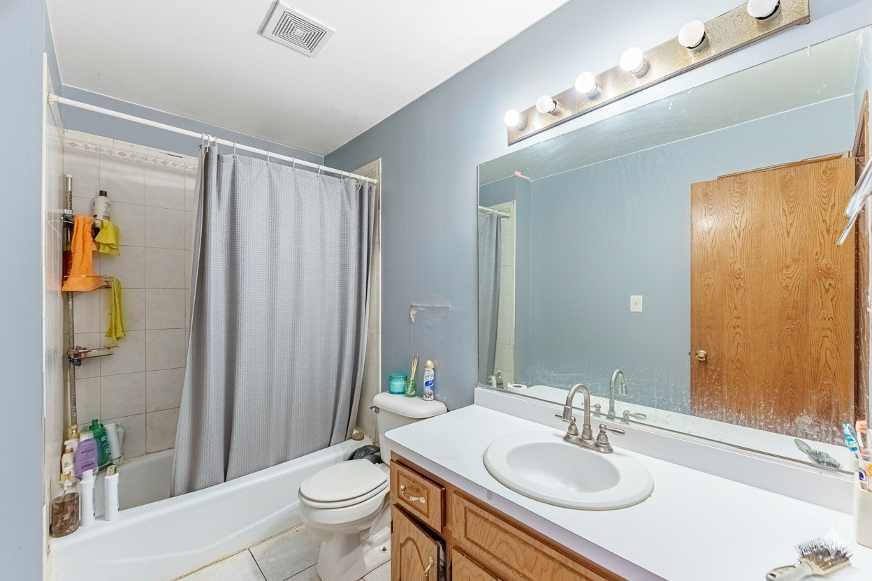 7503 W 58th Place