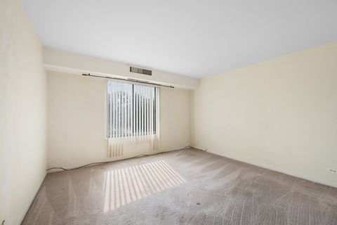 Tiny photo for 1515 CENTRAL Road #319C, Arlington Heights, IL 60005 (MLS # 12684815)