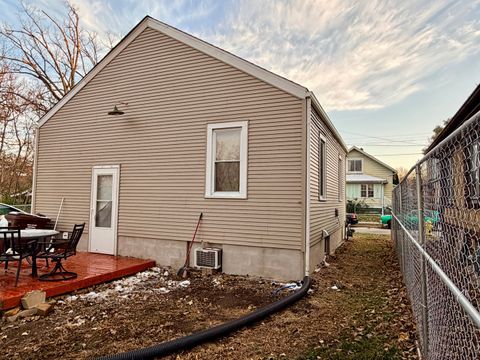 Tiny photo for 803 Houghton Street, Rockford, IL 61102 (MLS # 12516134)