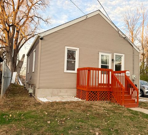 Tiny photo for 803 Houghton Street, Rockford, IL 61102 (MLS # 12516134)