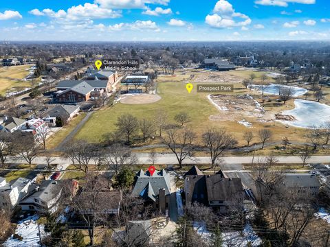 Tiny photo for 130 Oxford Avenue, Clarendon Hills, IL 60514 (MLS # 12554916)