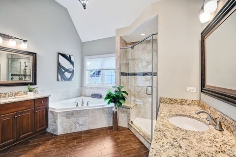 Tiny photo for 130 Oxford Avenue, Clarendon Hills, IL 60514 (MLS # 12554916)