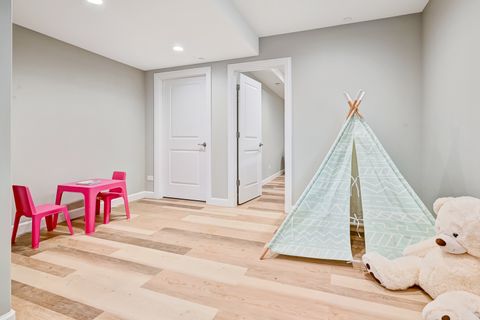 Tiny photo for 130 Oxford Avenue, Clarendon Hills, IL 60514 (MLS # 12554916)