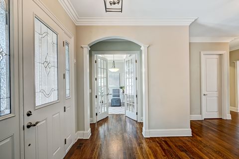 Tiny photo for 130 Oxford Avenue, Clarendon Hills, IL 60514 (MLS # 12554916)