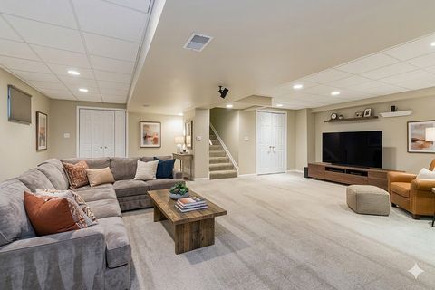 Tiny photo for 17915 Crooked Creek Court, Orland Park, IL 60467 (MLS # 12634079)