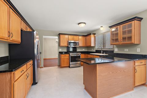 Tiny photo for 17915 Crooked Creek Court, Orland Park, IL 60467 (MLS # 12634079)