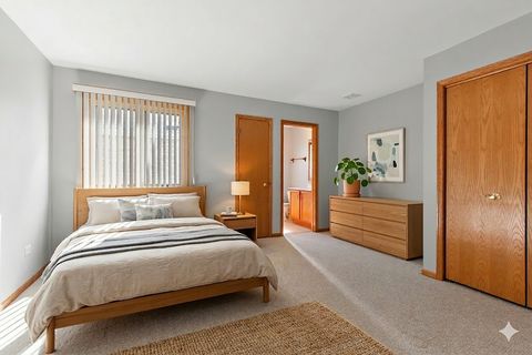 Tiny photo for 17915 Crooked Creek Court, Orland Park, IL 60467 (MLS # 12634079)