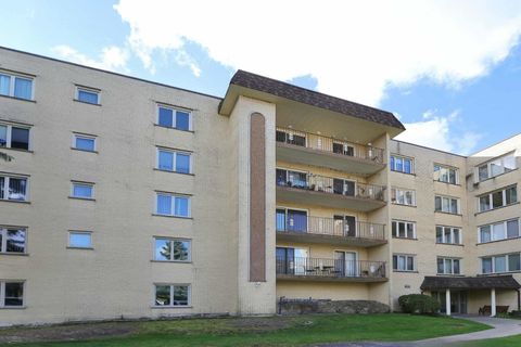 Photo of 4106 N NARRAGANSETT Avenue #301, Chicago, IL 60634 (MLS # 12507994)