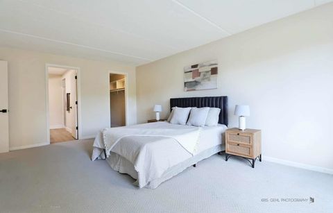 Tiny photo for 4106 N NARRAGANSETT Avenue #301, Chicago, IL 60634 (MLS # 12507994)