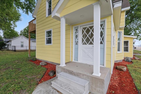 Tiny photo for 705 S Court Street, Tuscola, IL 61953 (MLS # 12753874)