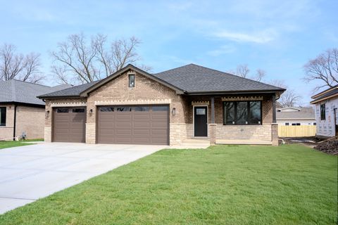 Photo of 8041 S 85TH Court, Justice, IL 60458 (MLS # 12606768)