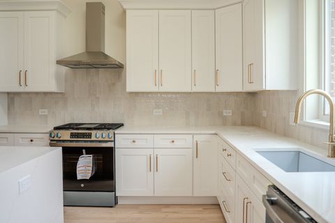 Tiny photo for 8041 S 85TH Court, Justice, IL 60458 (MLS # 12606768)