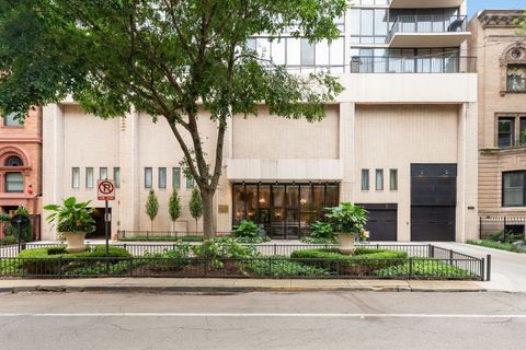 Tiny photo for 1516 N State Parkway #5D, Chicago, IL 60610 (MLS # 12490842)