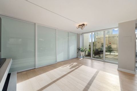 Tiny photo for 1516 N State Parkway #5D, Chicago, IL 60610 (MLS # 12490842)