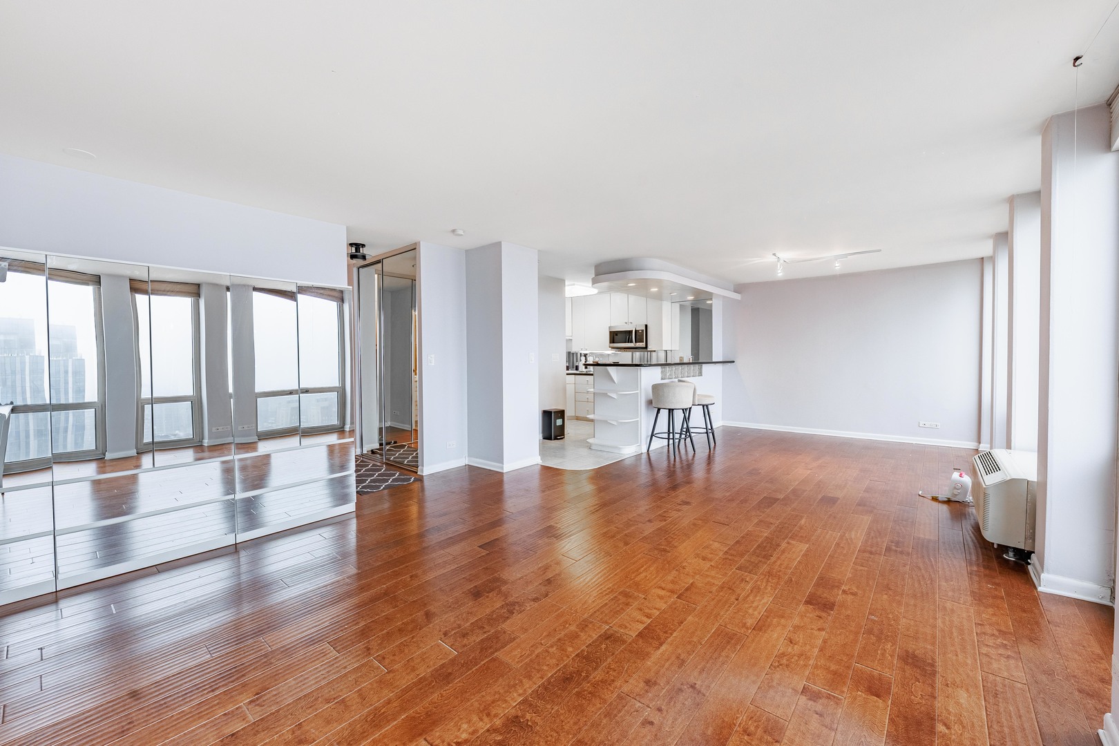 111 E Chestnut Street 40D