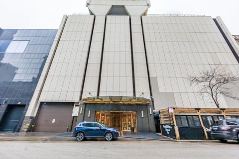 111 E Chestnut Street 40D Chicago IL 60611