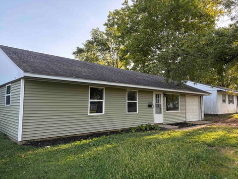 Tiny photo for 2415 E Oregon Street, Urbana, IL 61802 (MLS # 12754962)