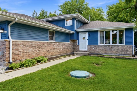 Tiny photo for 0N140 Sarana Avenue, West Chicago, IL 60185 (MLS # 12765555)