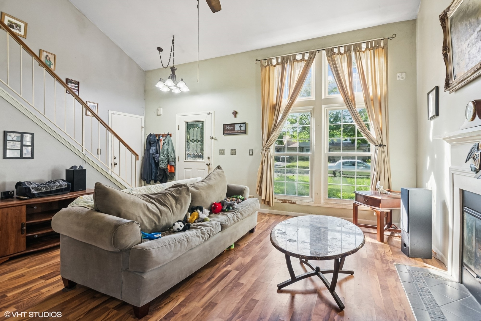 1329 Gloucester Circle